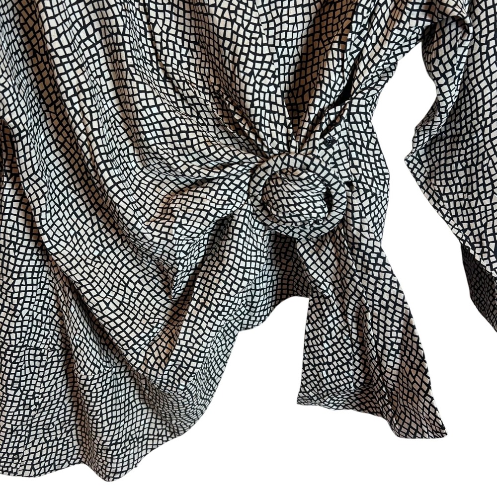 Debora Kuchme Vintage 100% Silk Wrap Blouse Black White Geometric Grid Print S8 - Picture 3 of 5